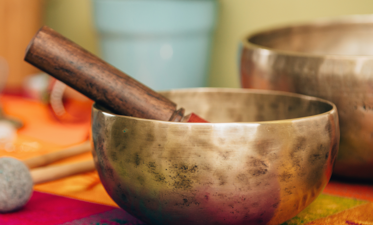 Handcrafted singing bowl